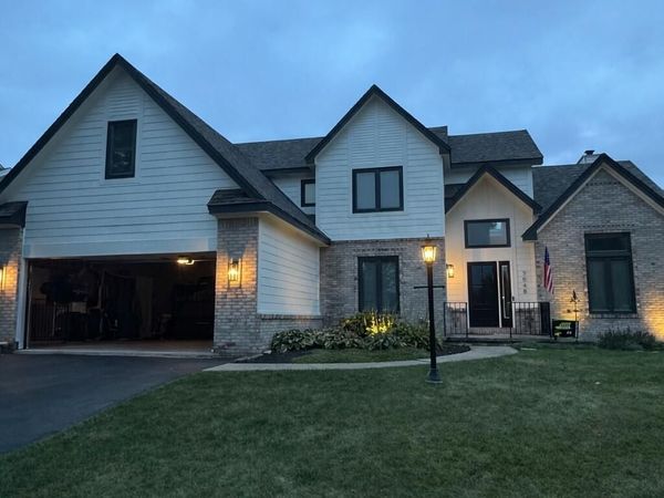 7548 Red Pines Drive, Sylvania, OH 43560