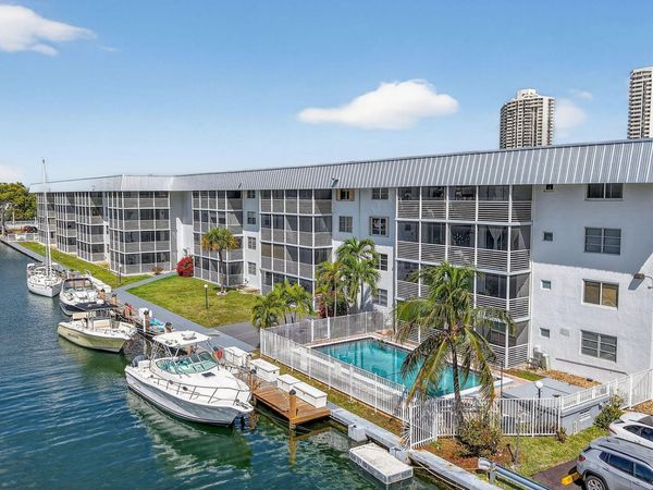 3550 NE 169th Street, Unit 309, North Miami Beach, FL 33160