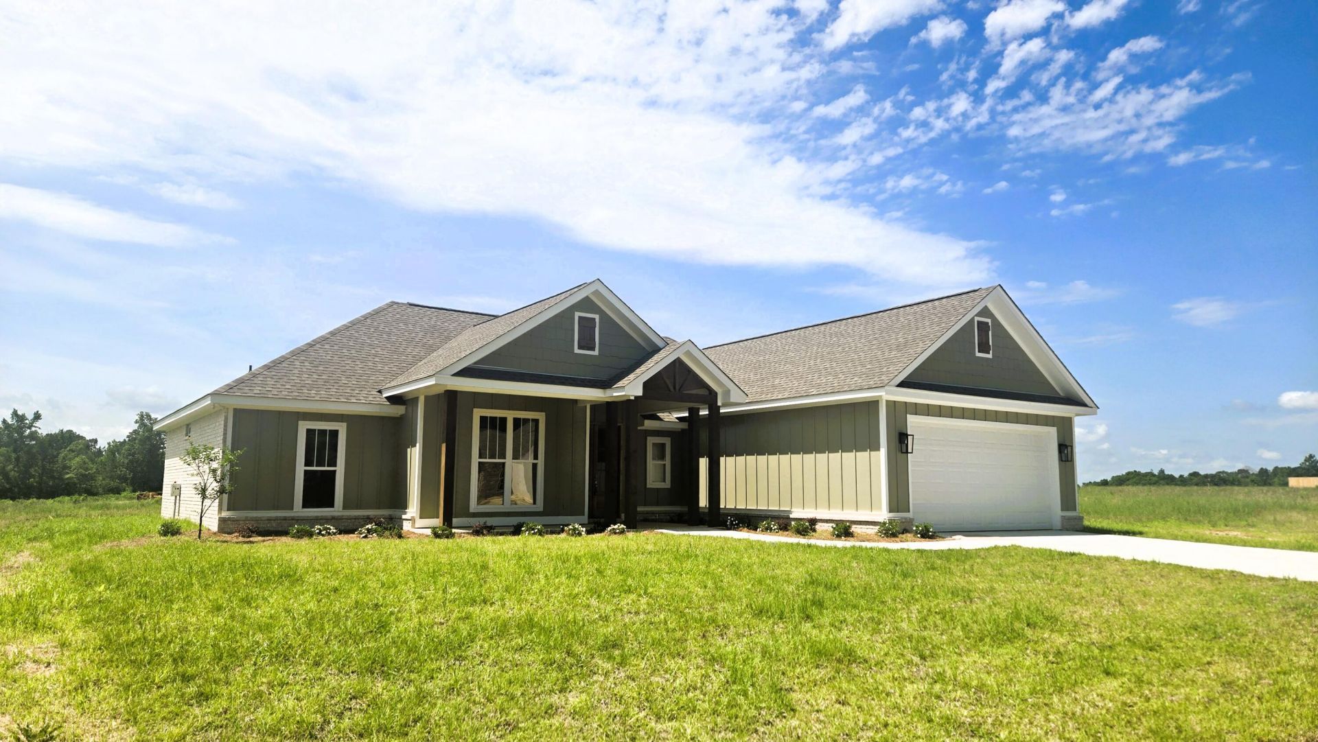 121 MICAWBER Loop Hattiesburg, MS 39402