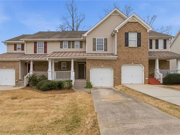 533 Fox Creek Crossing, Woodstock, GA 30188