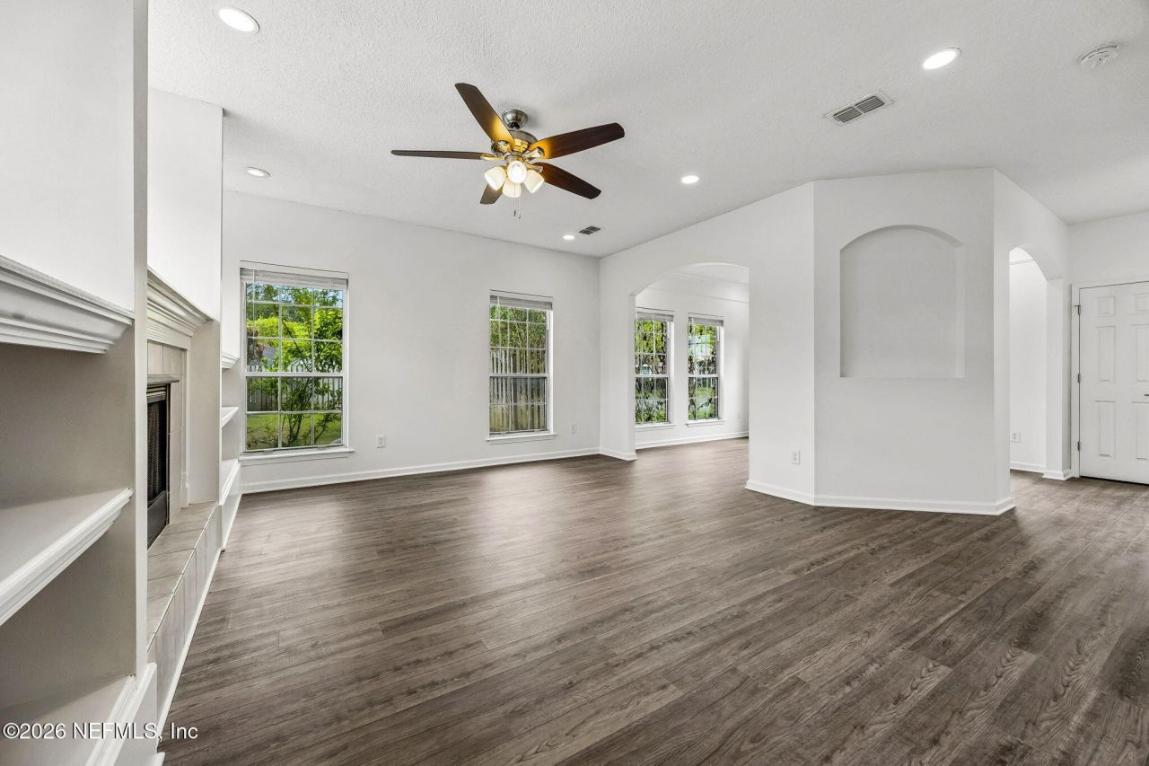 5608 Crest Creek Drive, Jacksonville, FL 32258 Photo