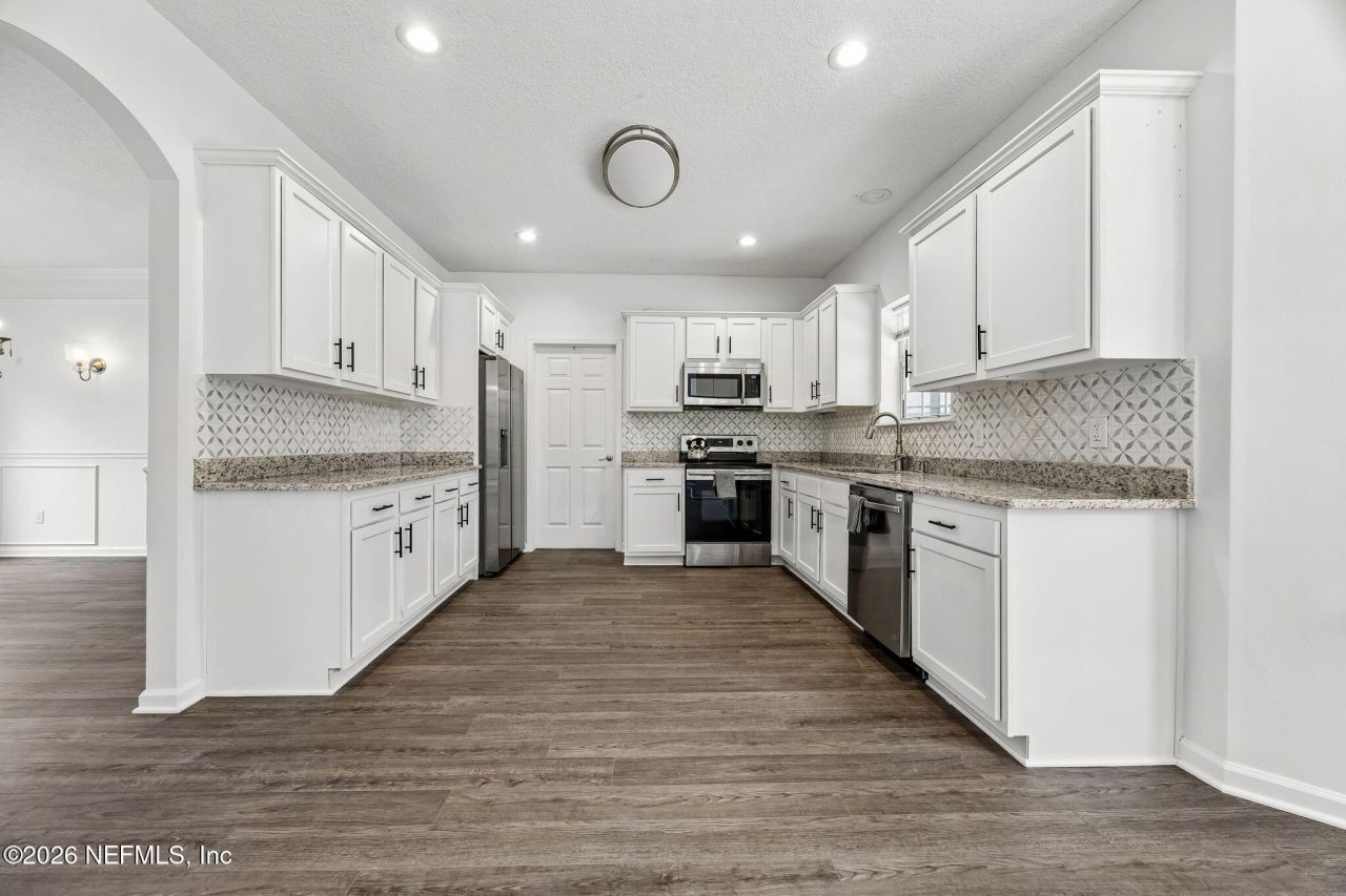 5608 Crest Creek Drive, Jacksonville, FL 32258 Photo