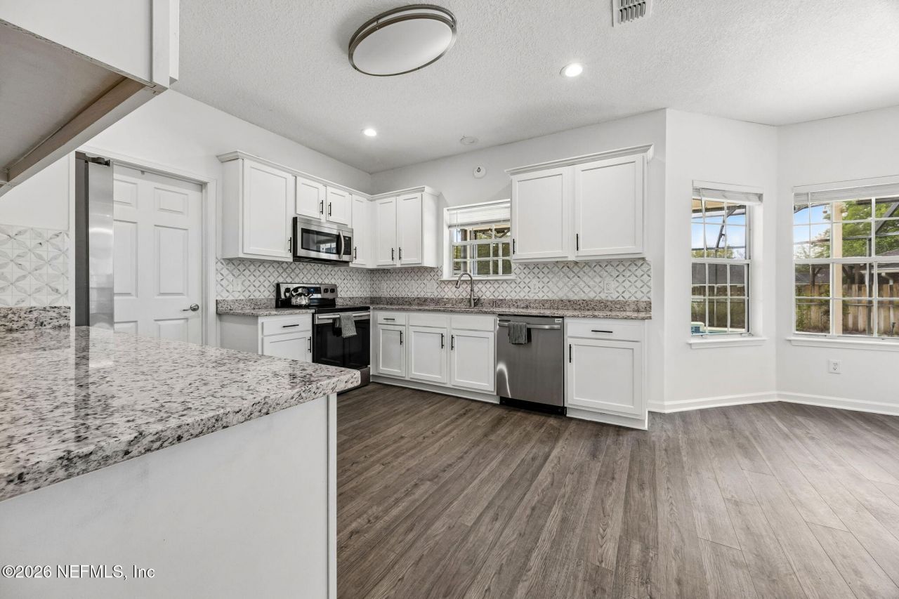 5608 Crest Creek Drive, Jacksonville, FL 32258 Photo