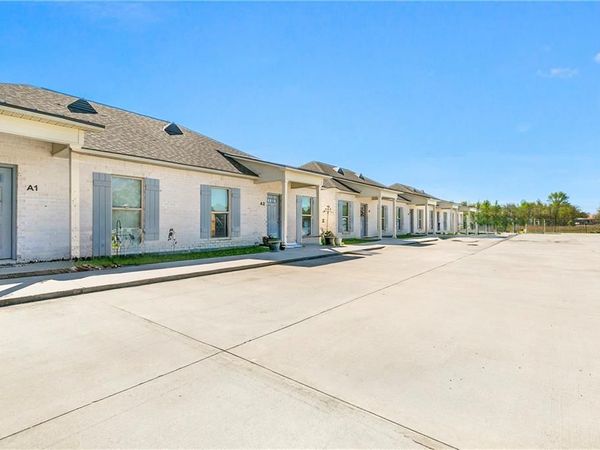 29050 S MAGNOLIA Street, Livingston, LA 70754