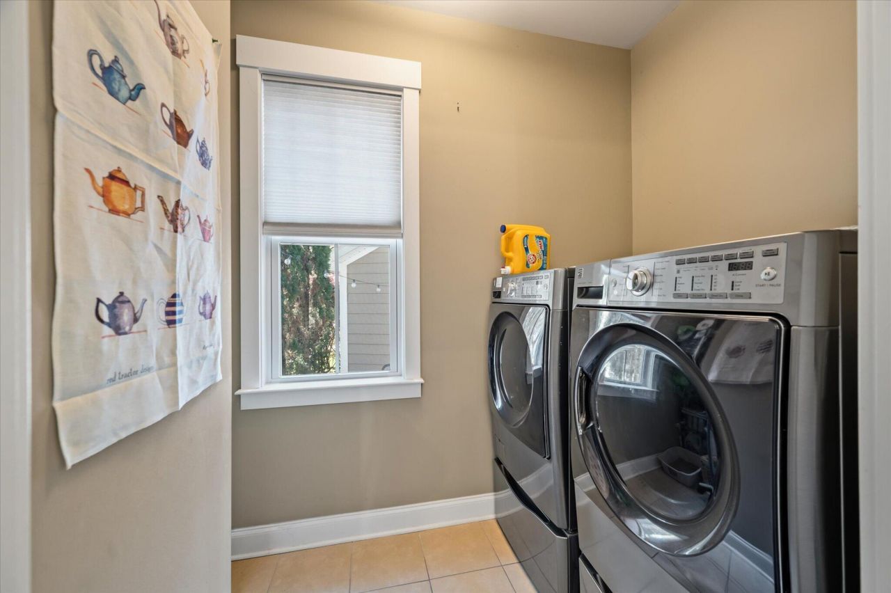 2591 Rutherford Way Photo 22