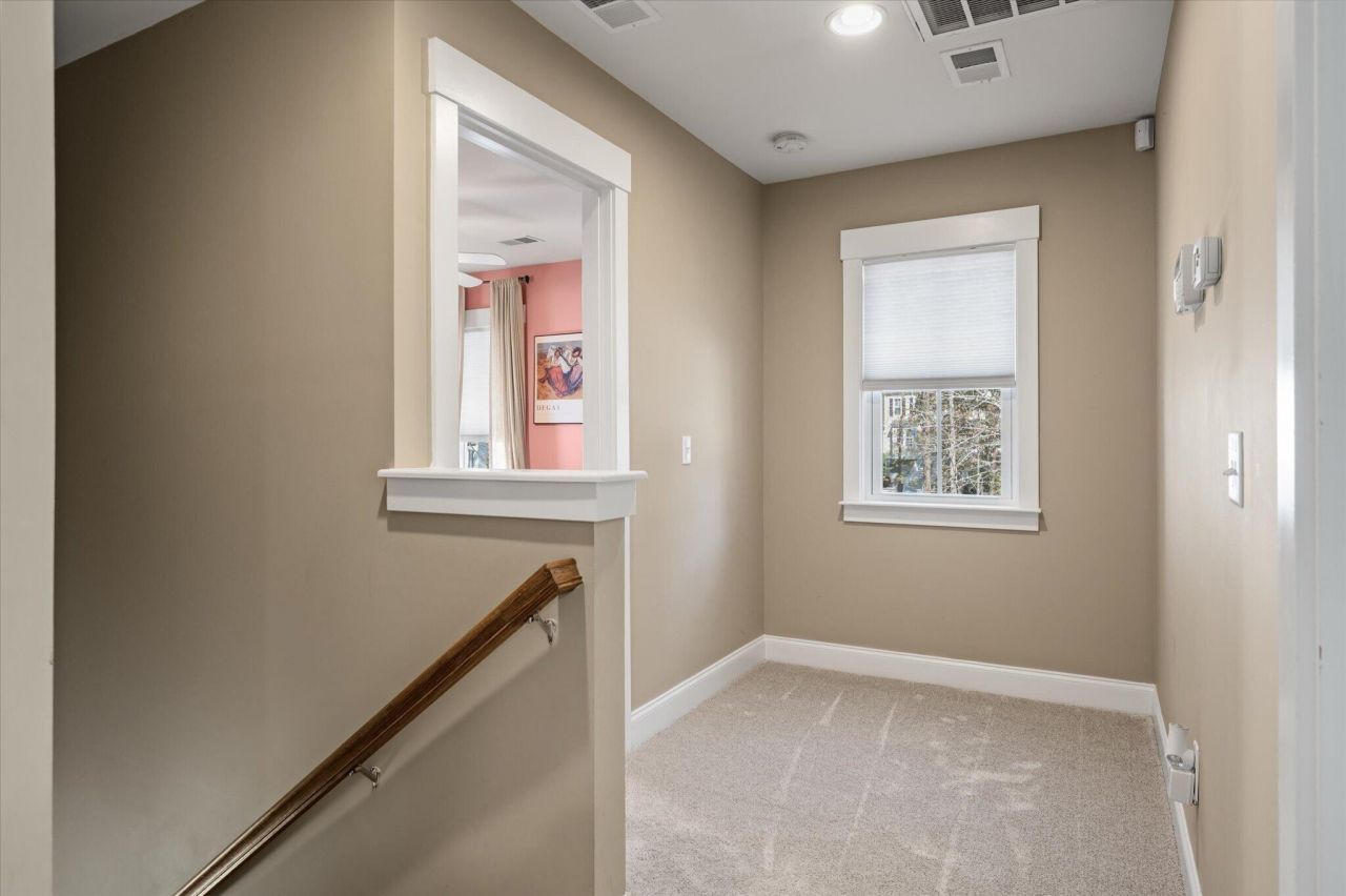 2591 Rutherford Way Photo 23