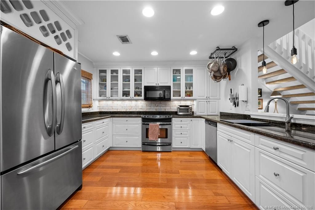 3293 NE Holly Creek Drive, Jensen Beach, FL 34957 Photo