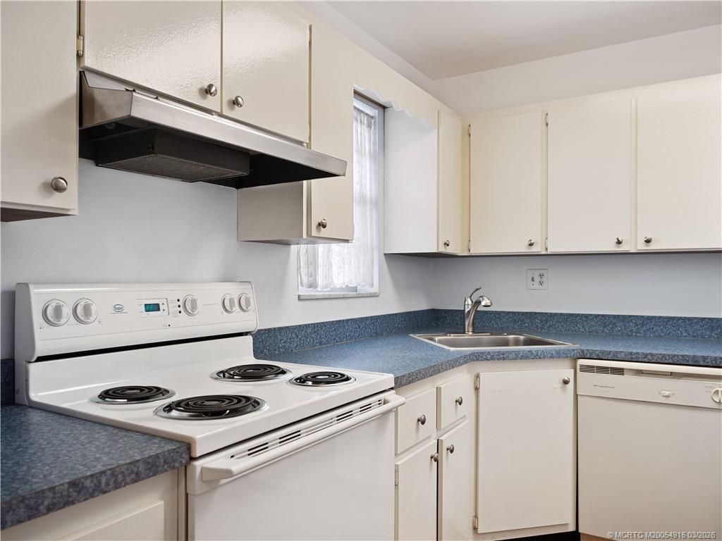 1961 SW Palm City Road, Unit J, Stuart, FL 34994 Photo