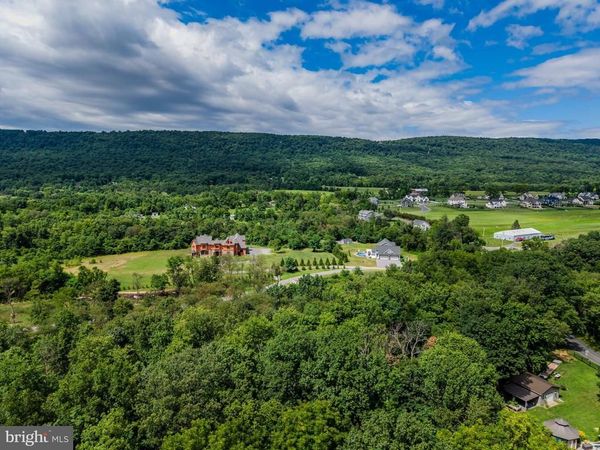 37 GLENDALE DRIVE, MECHANICSBURG, PA 17050