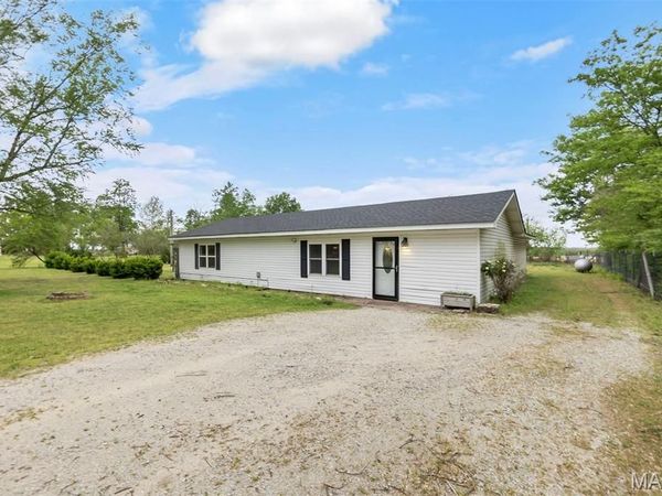 4649 County Road 621 , Cardwell, MO 63829