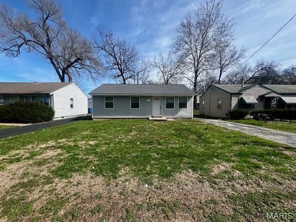 6330 Washington Avenue , Berkeley, MO 63134