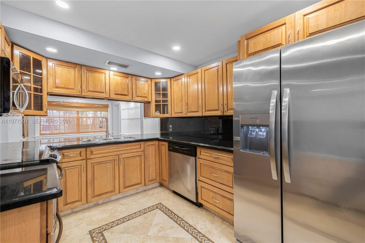 2301 Tequesta Ln, Coconut Grove, FL 33133 Photo