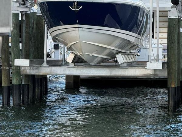 1901 Brickell Ave, Miami, FL 33129