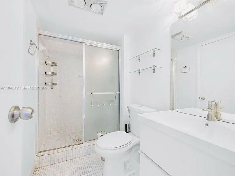 20301 W Country Club Dr , Unit 1023, Aventura, FL 33180 Photo