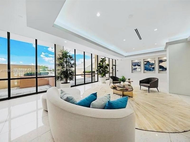 20301 W Country Club Dr , Unit 1023, Aventura, FL 33180 Photo