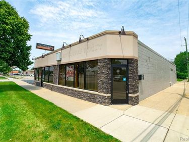 14012 Eureka Road , Southgate, MI 48195