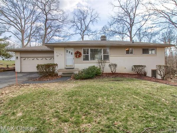 5155 Daron Lane, West Bloomfield Twp, MI 48324