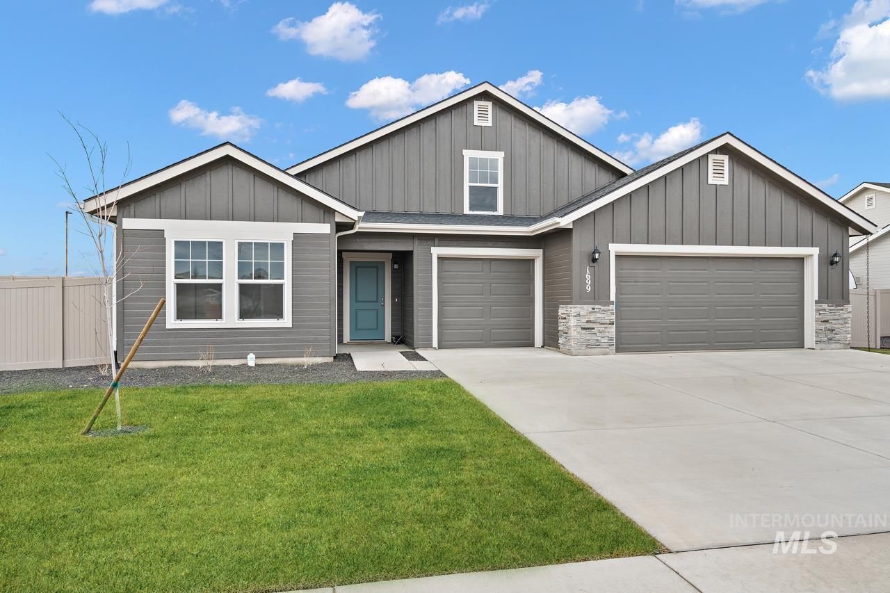 7760 E Meriwether Dr, Nampa, ID 83687 Main Photo