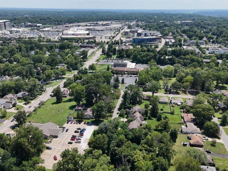 8517 Wilton Avenue, Sycamore Township, OH 45236 Photo 4