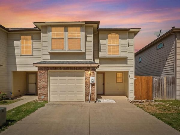 12611 Oceanside Drive, Fort Worth, TX 76040