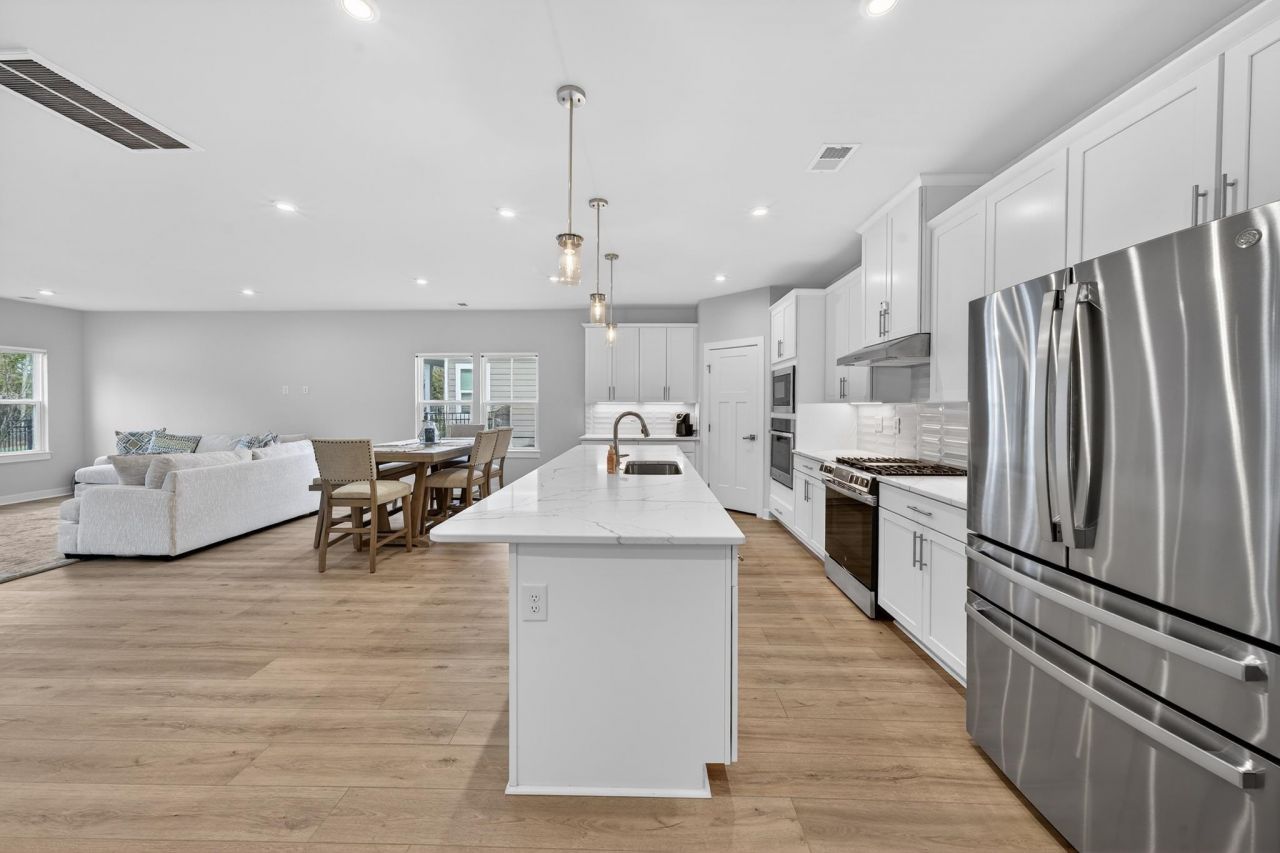 2261 Vera Way Photo 10