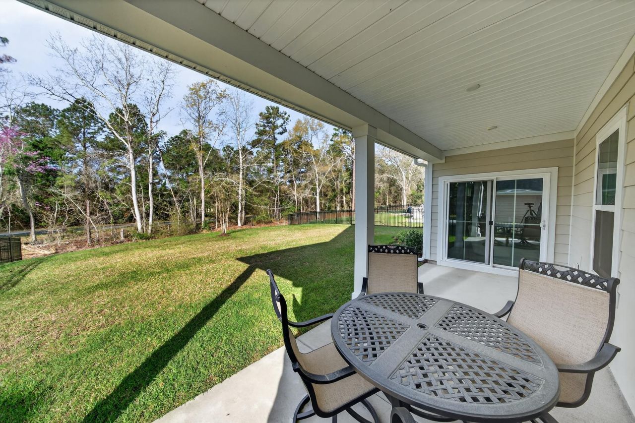 2261 Vera Way Photo 14