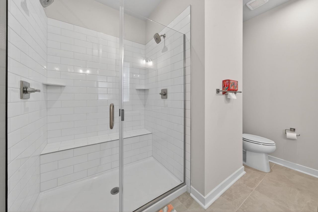 2261 Vera Way Photo 17