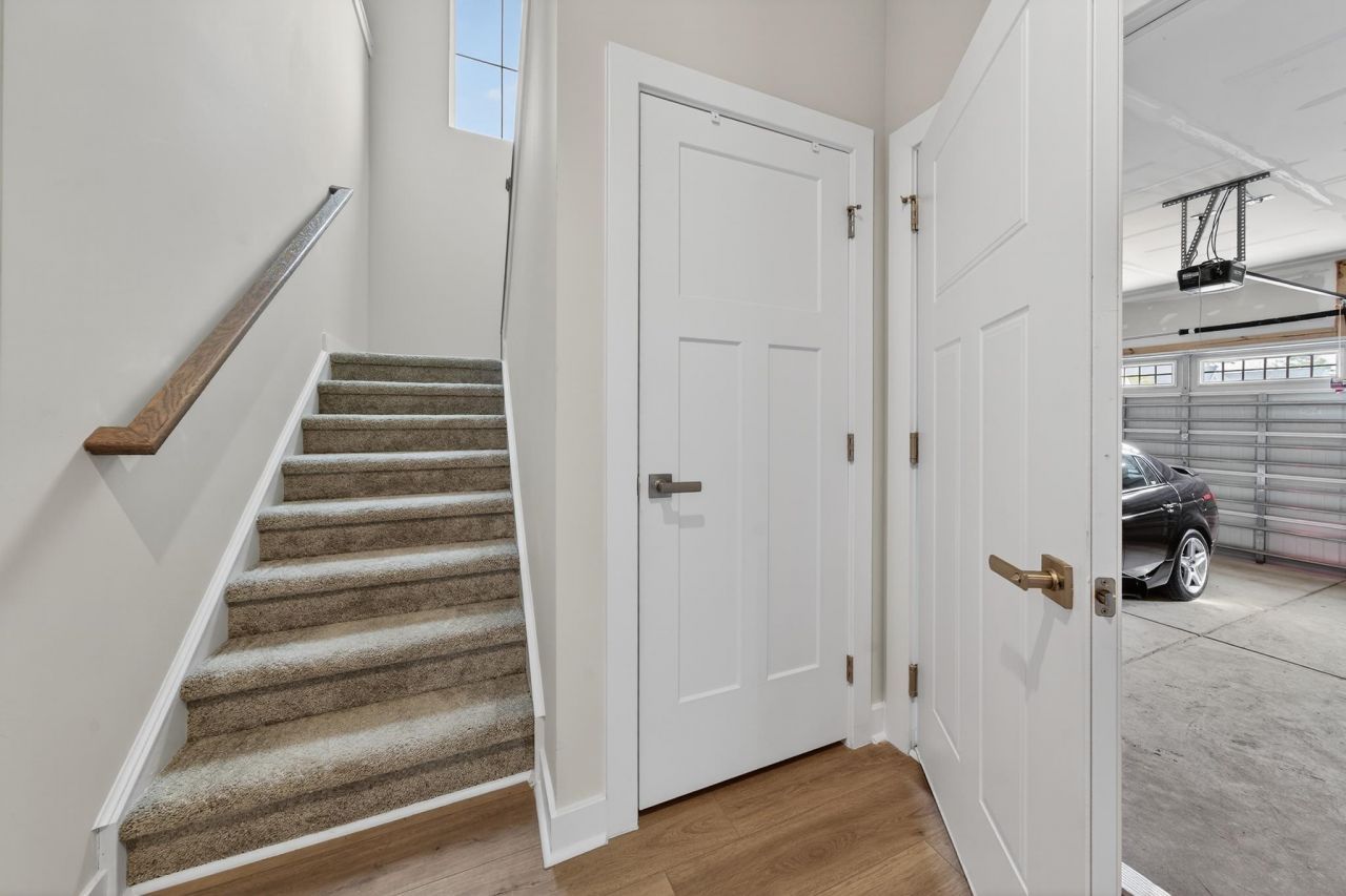 2261 Vera Way Photo 24