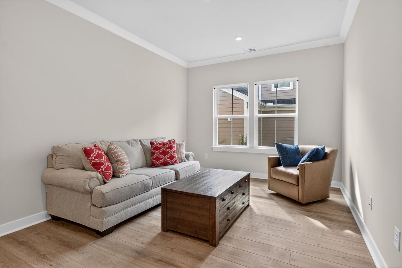2261 Vera Way Photo 28