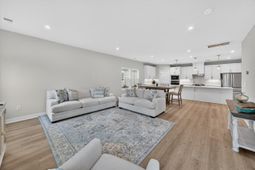 2261 Vera Way photo 4