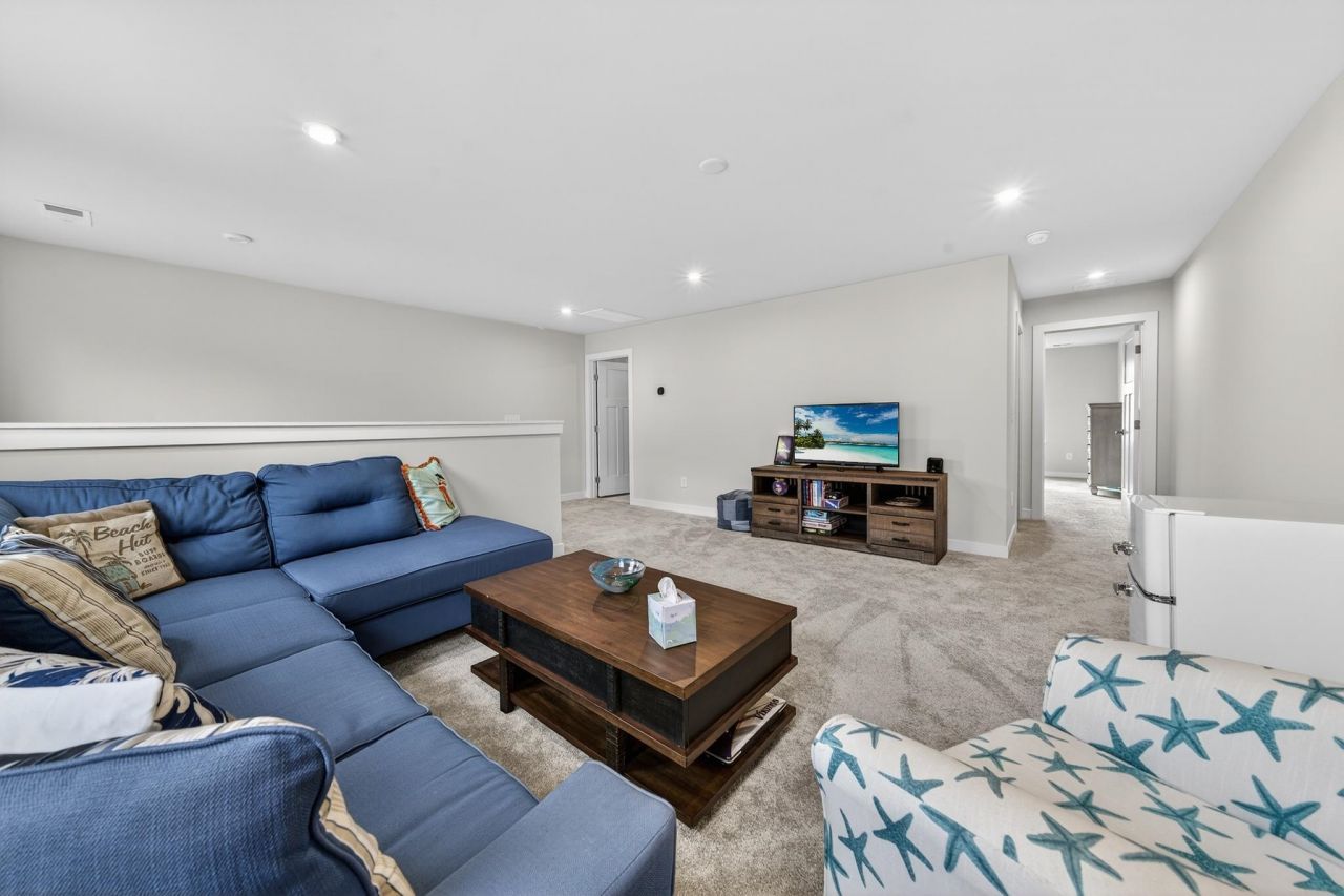 2261 Vera Way Photo 31