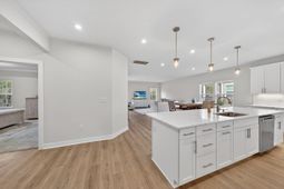 2261 Vera Way photo 4