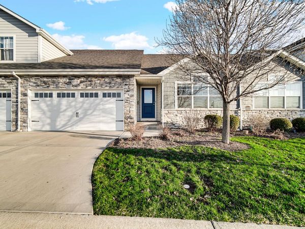 6135 S Dune Harbor Drive, Portage, IN 46368