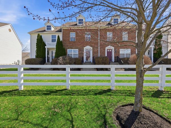 978 Hartford Village Boulevard, Columbus, OH 43228