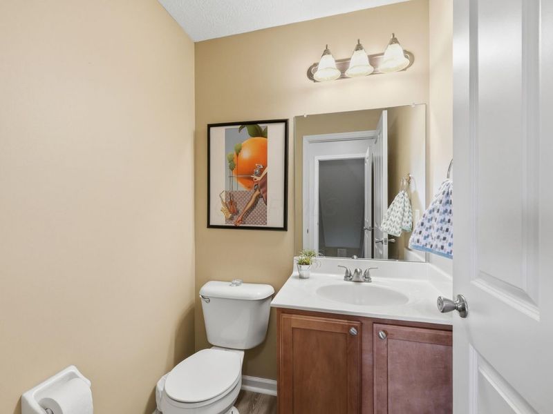 978 Hartford Village Boulevard, Columbus, OH 43228 Photo 21