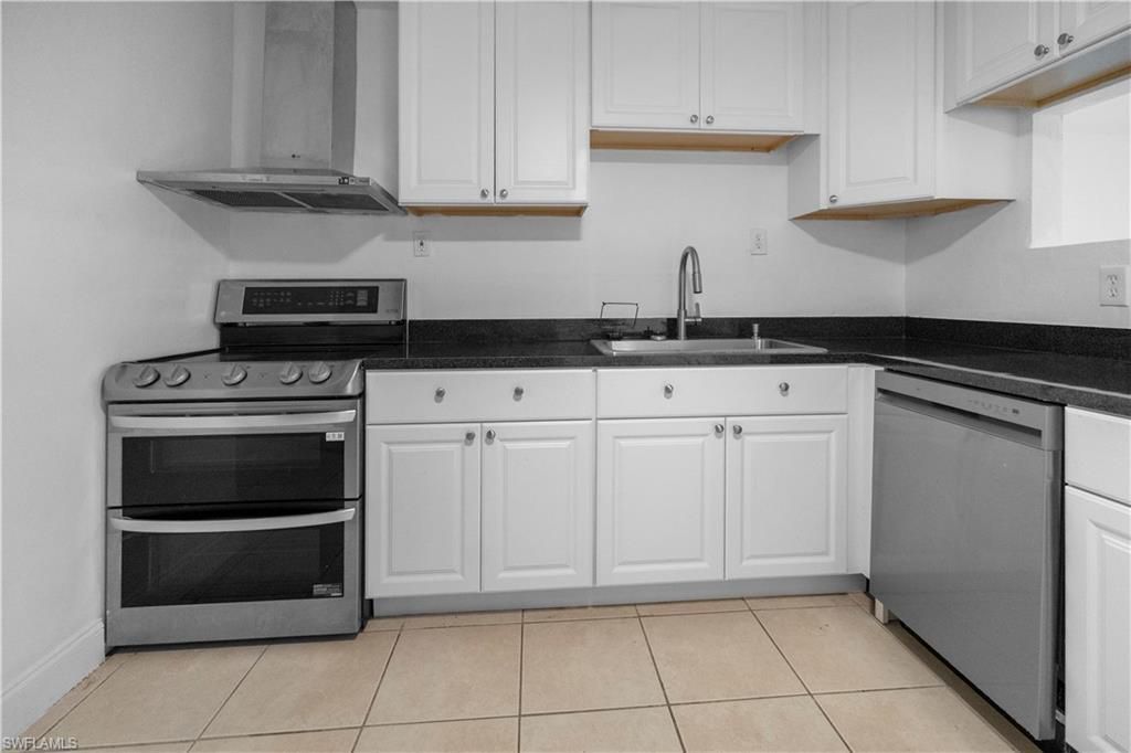 48 Victoria Dr , North Fort Myers, FL 33917 Photo