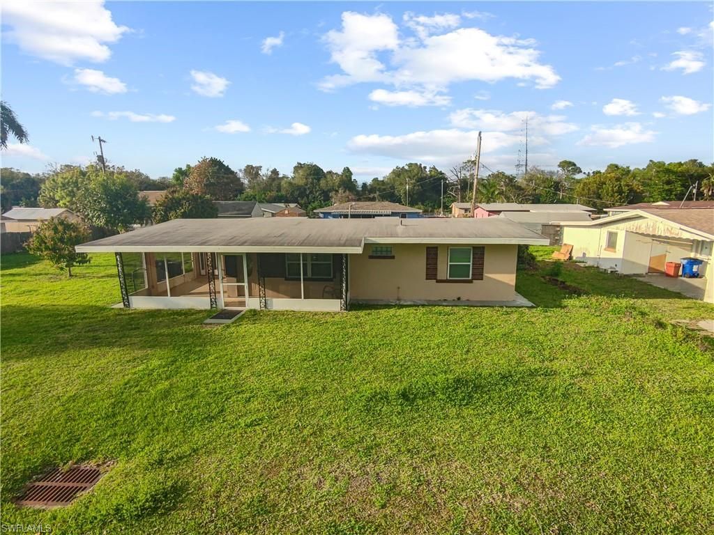 48 Victoria Dr , North Fort Myers, FL 33917 Photo