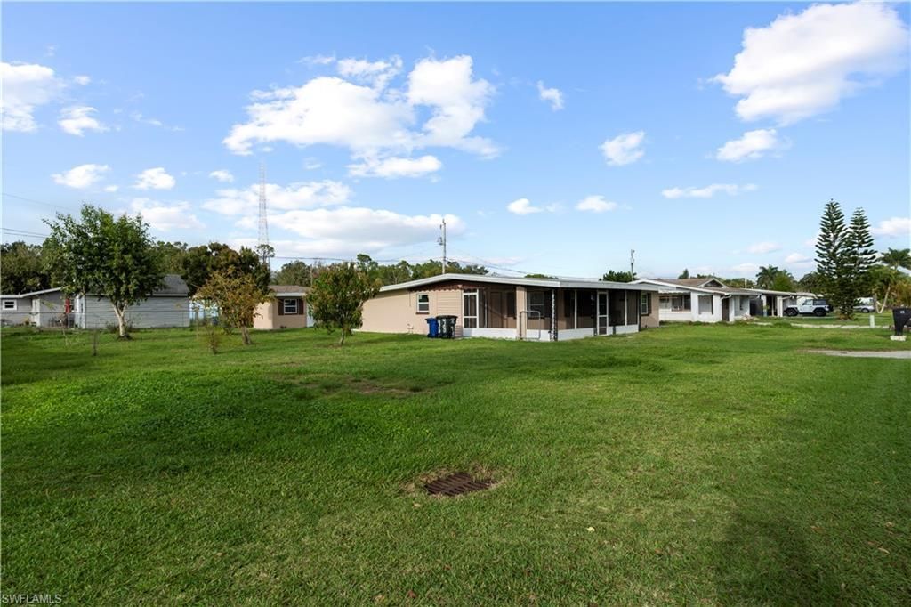 48 Victoria Dr , North Fort Myers, FL 33917 Photo