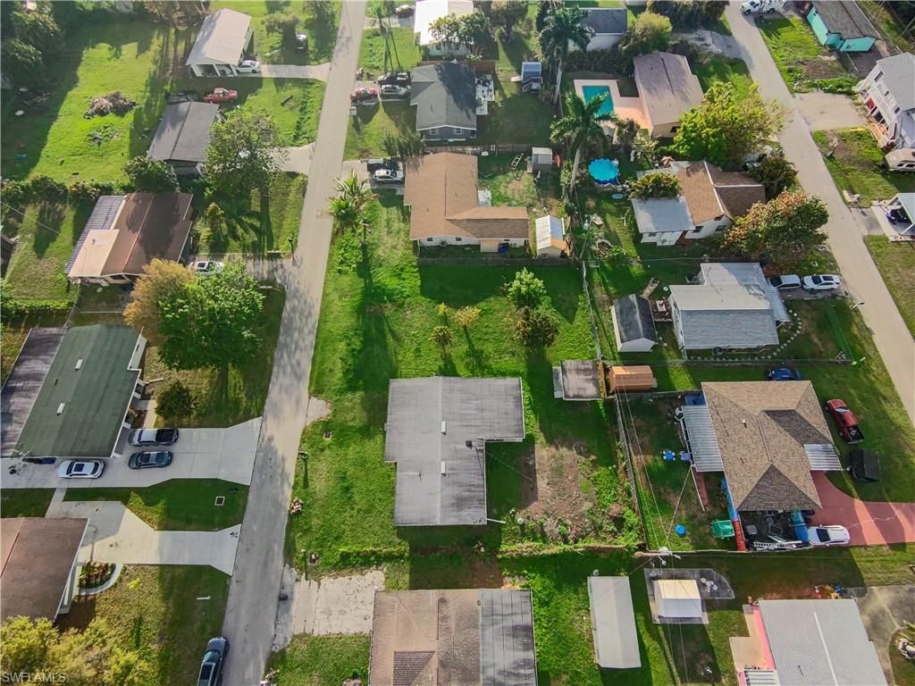 48 Victoria Dr , North Fort Myers, FL 33917 Photo