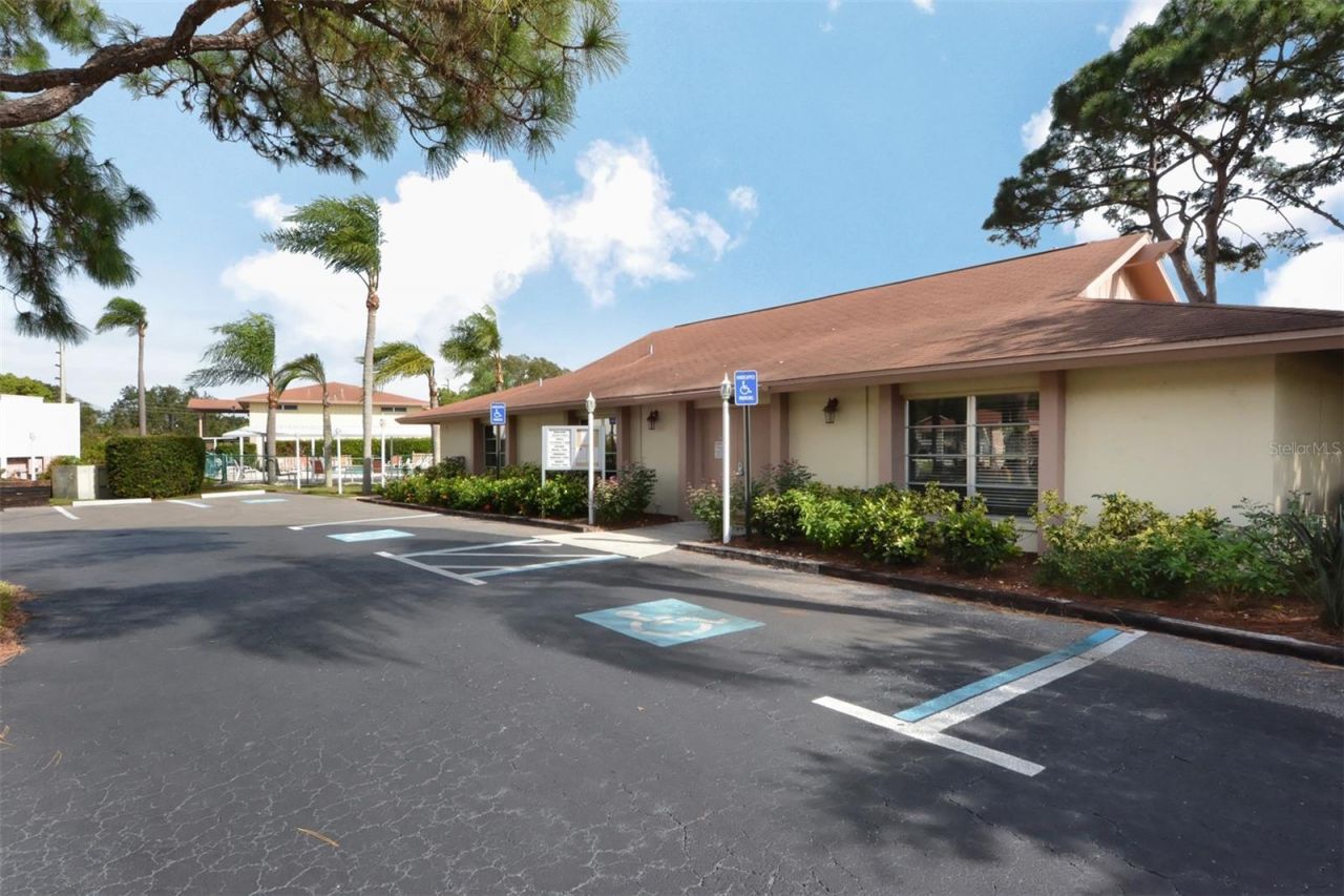 4591 Mohican Trail, Unit 137, Sarasota, FL 34233 Photo