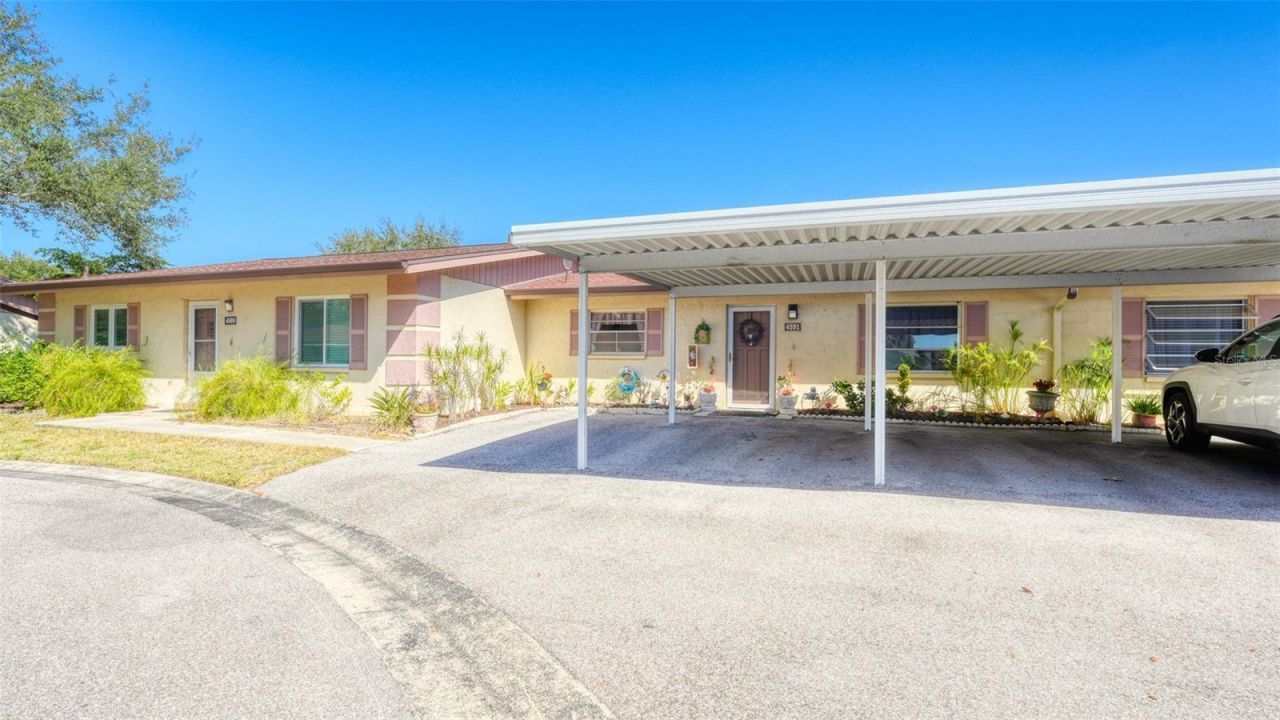 4591 Mohican Trail, Unit 137, Sarasota, FL 34233 Photo