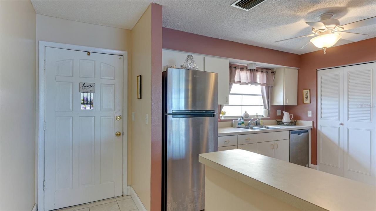 4591 Mohican Trail, Unit 137, Sarasota, FL 34233 Photo