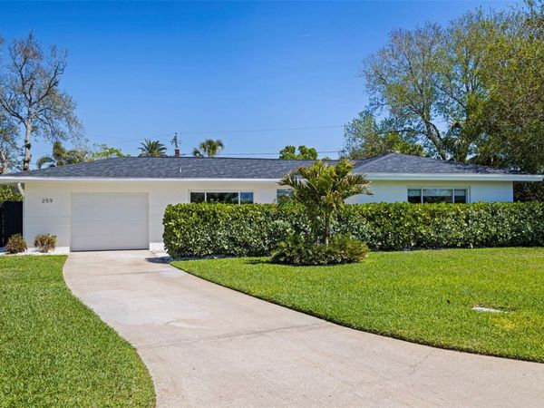 259 MINEOLA DRIVE E, BELLEAIR BLUFFS, FL 33770