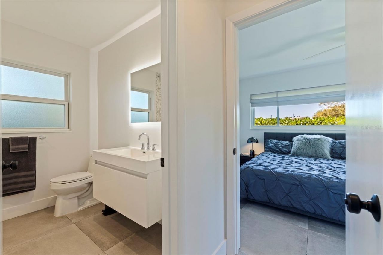 259 Mineola Drive E, Belleair Bluffs, FL 33770 Photo