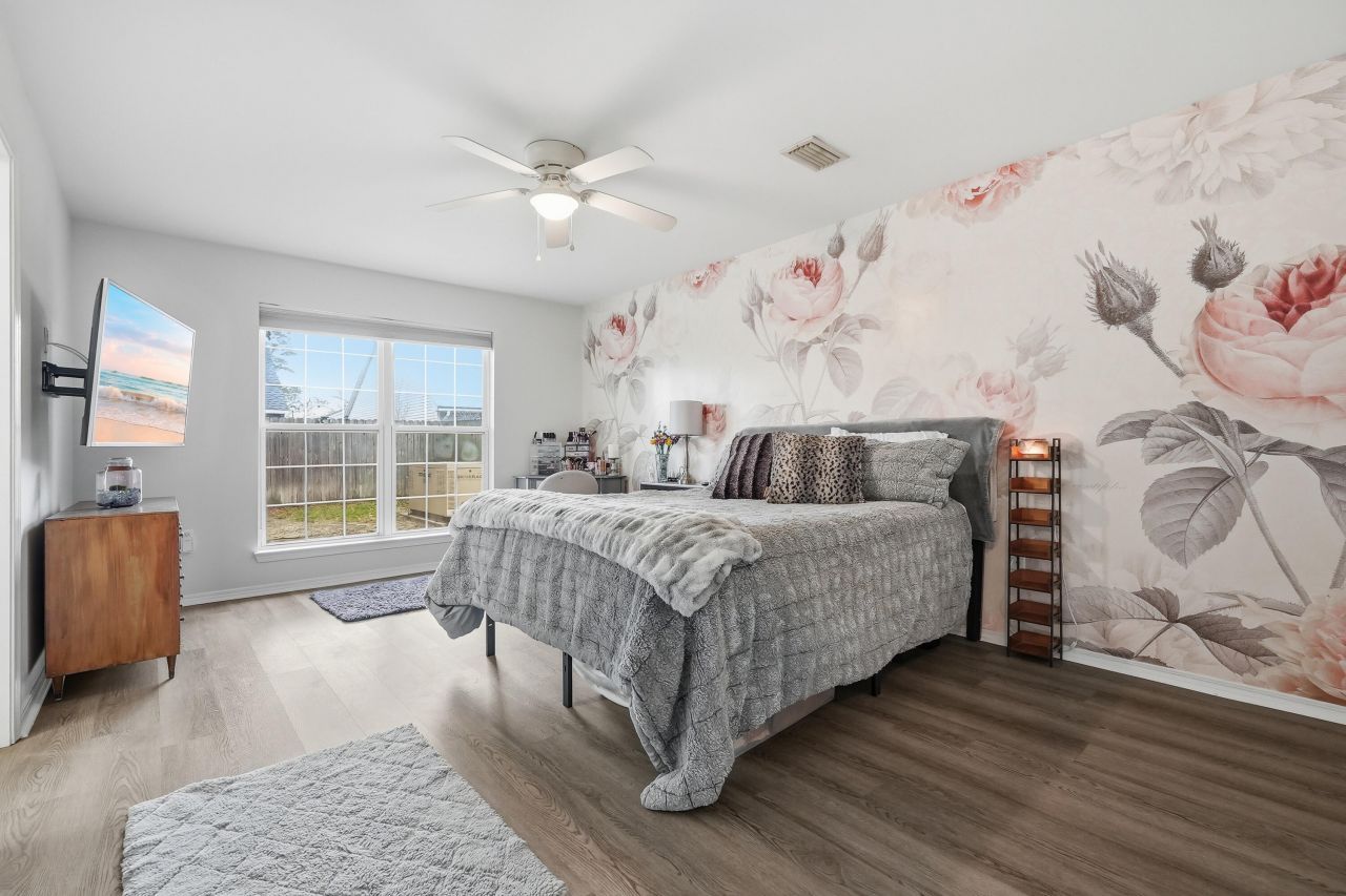 972 Claeven Circle, Fort Walton Beach, FL 32547 Main Photo