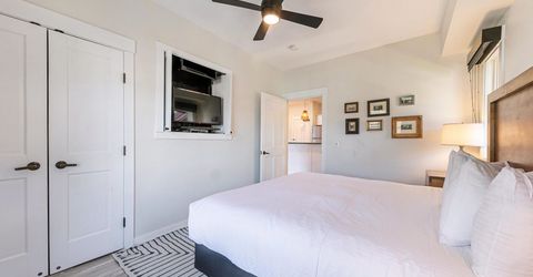 1880 Village South Road, Olympic Valley, CA 96146 Photo