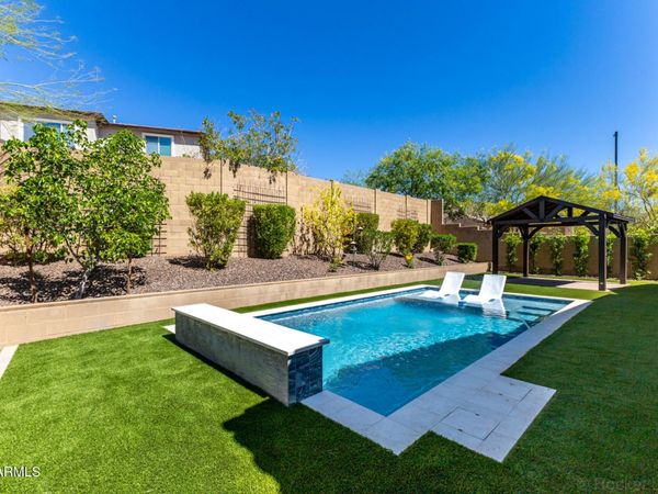 1528 W RED BIRD Road, Phoenix, AZ 85085