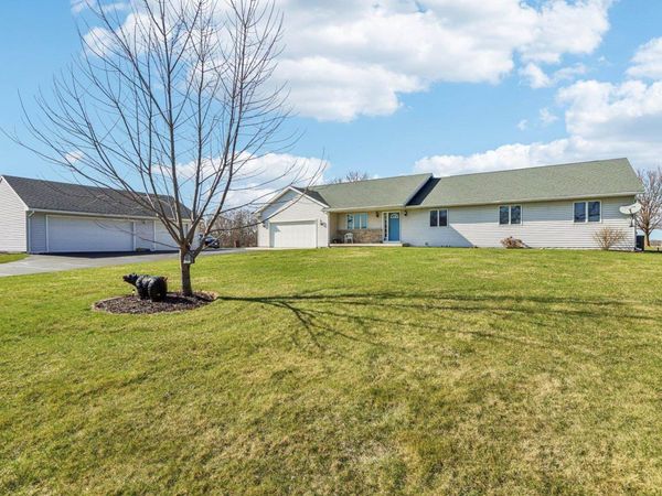 5008 Creek Haven Road, Cottage Grove, WI 53527