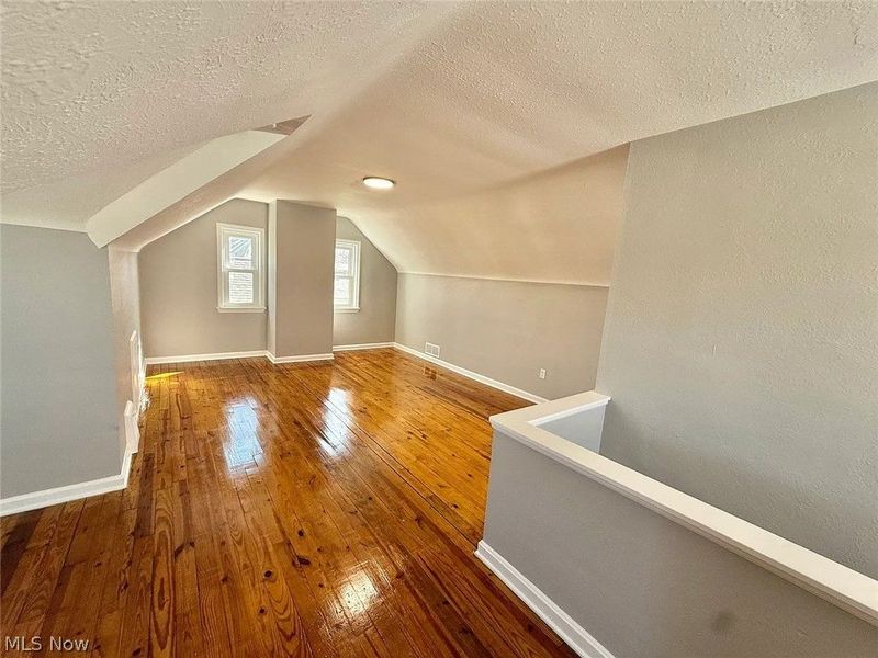 6903 Luelda Avenue , Parma, OH 44129 Photo 12