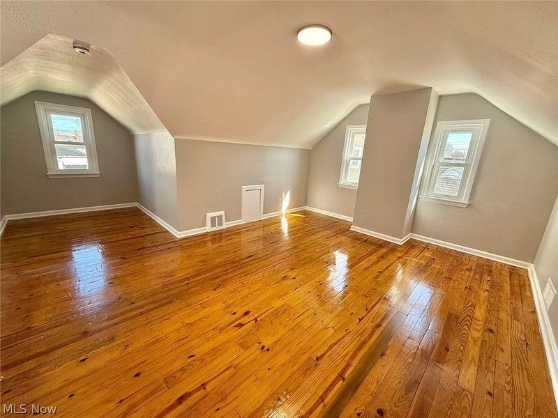 6903 Luelda Avenue , Parma, OH 44129 Photo 13